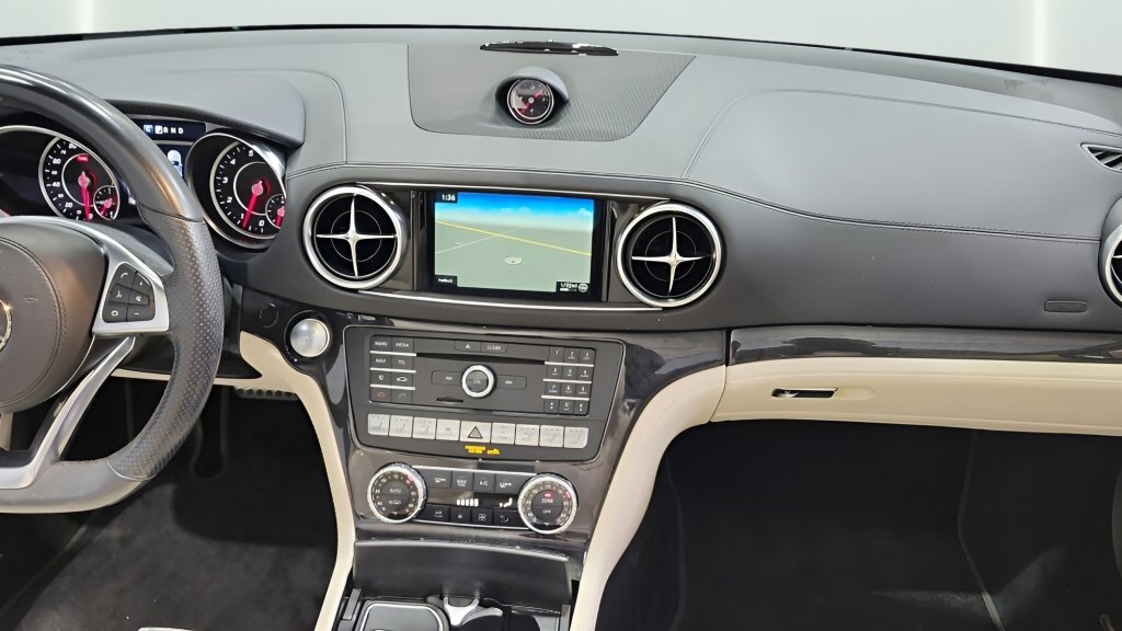 Used 2017 Mercedes-Benz SL 450 image 13