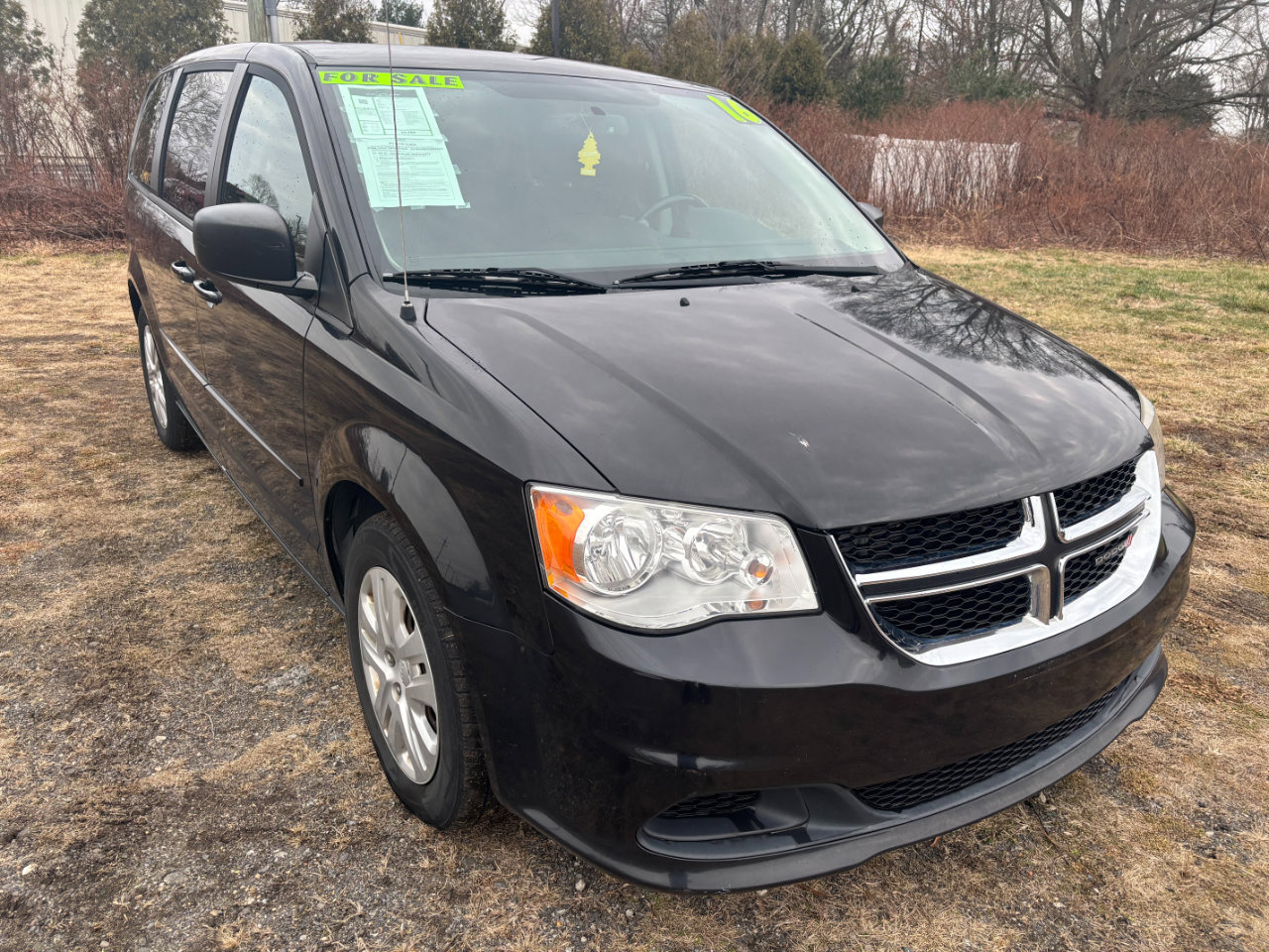 Used 2016 Dodge Grand Caravan SE w/ Quick Order Package 29E SE image 3
