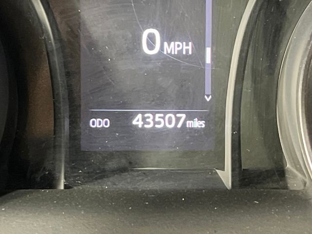 Used 2024 Toyota Camry SE image 34