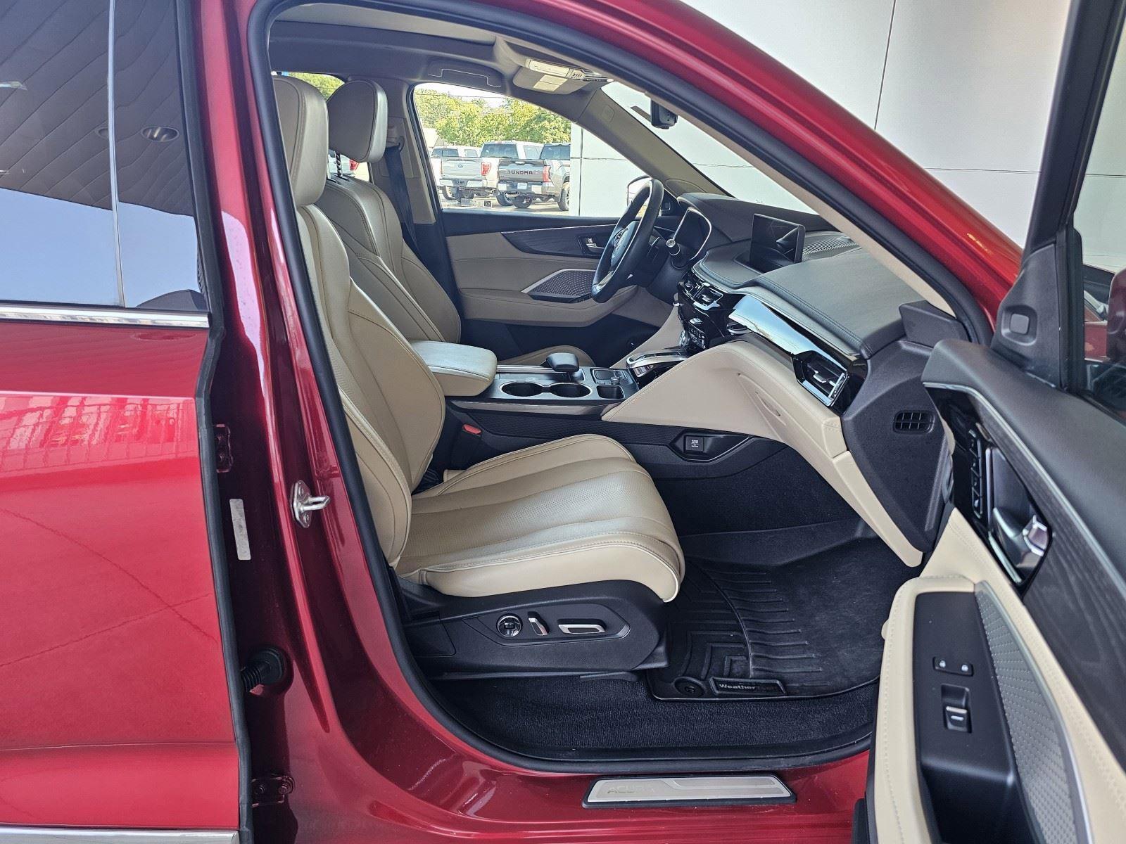 Used 2023 Acura MDX SH-AWD w/ Advance Package image 13