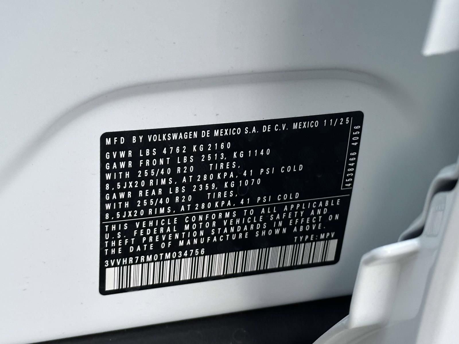 New 2026 Volkswagen Tiguan SE R-Line image 16