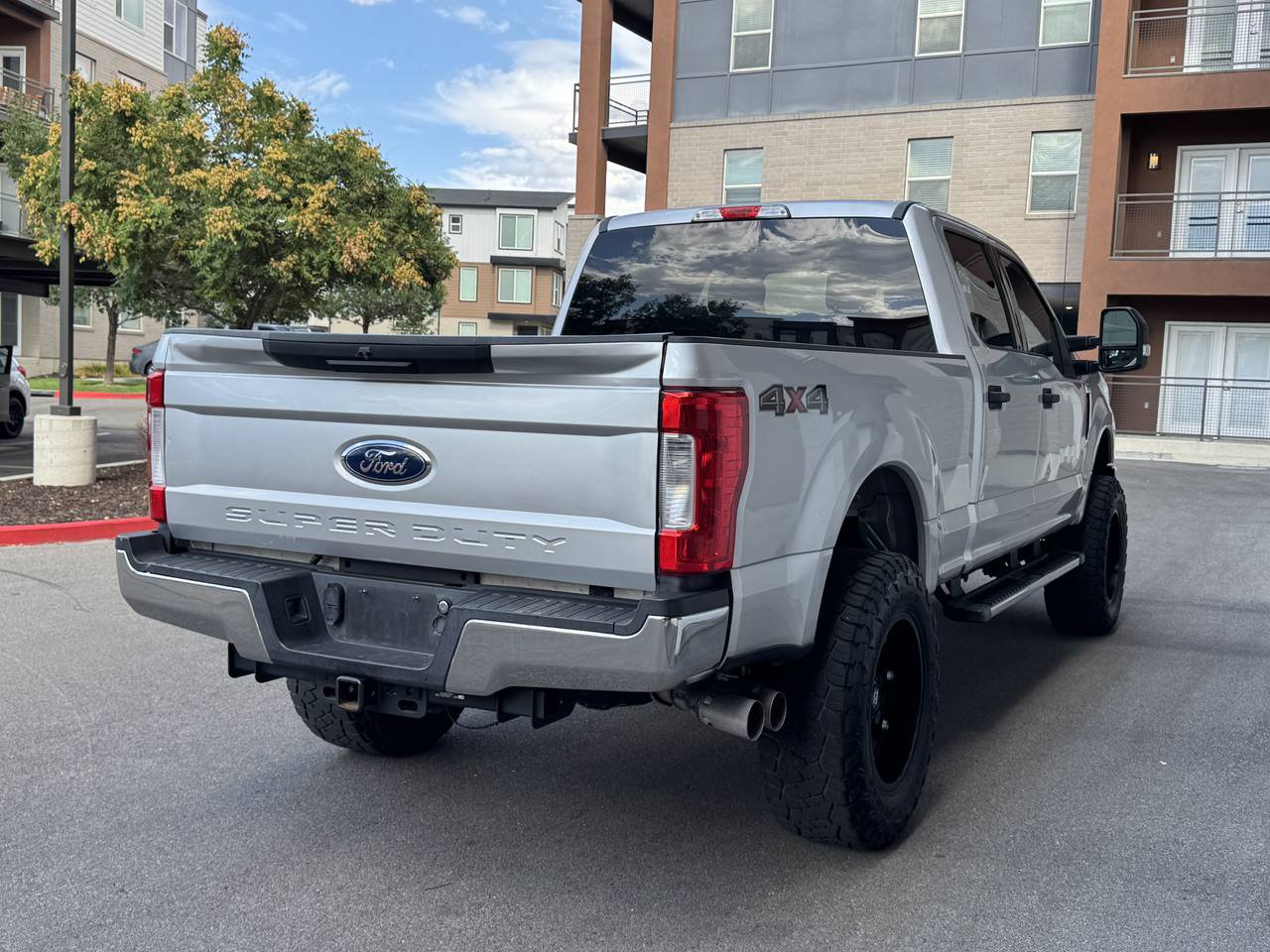 Used 2017 Ford F250 XLT AWD/4WD image 7