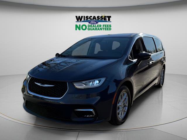 Used 2024 Chrysler Pacifica Touring-L FWD image 15