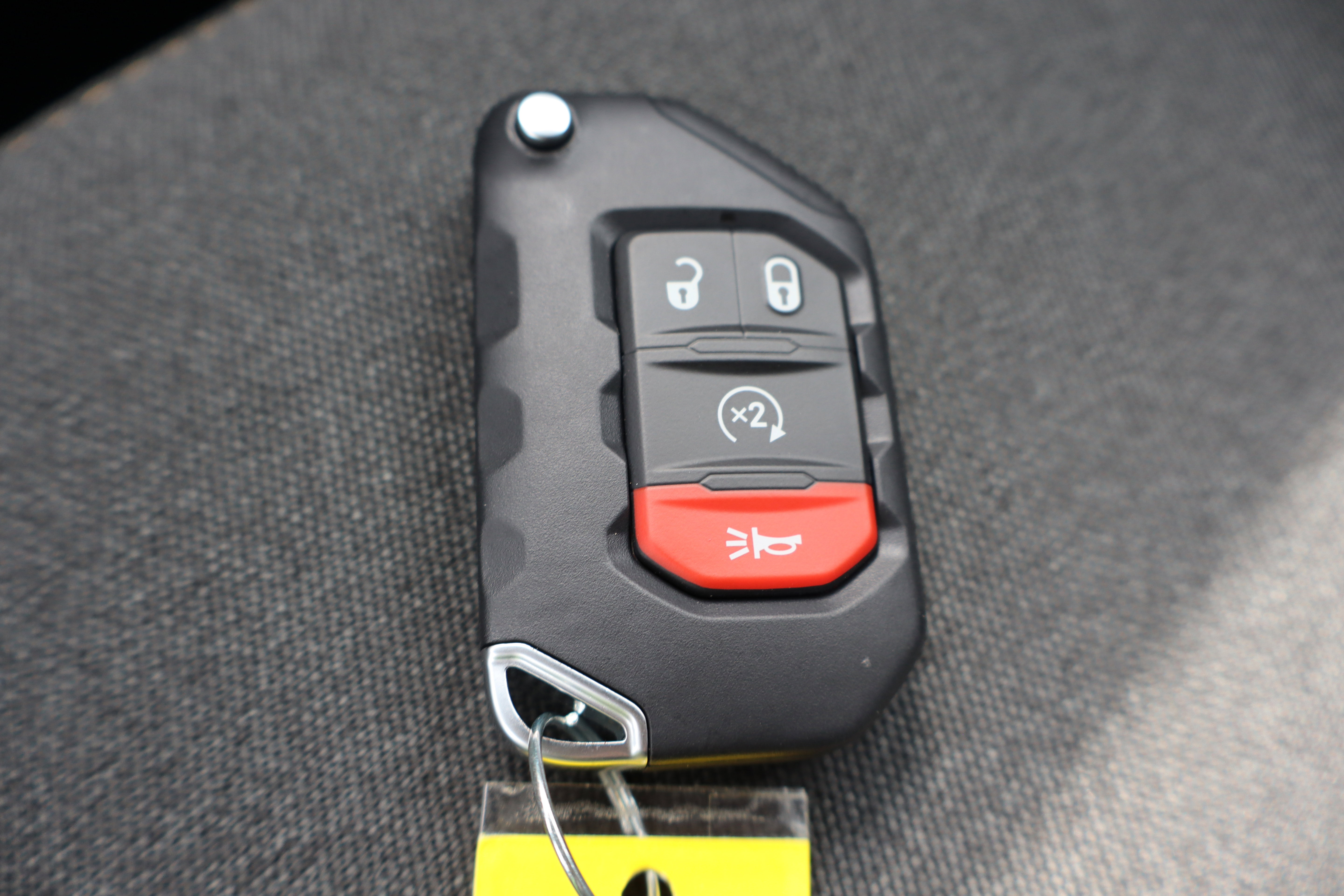 Used 2025 Jeep Wrangler Unlimited Sahara AWD/4WD image 27