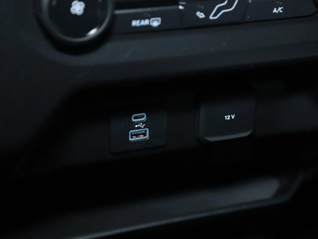 Used 2021 Ford F150 XLT image 41