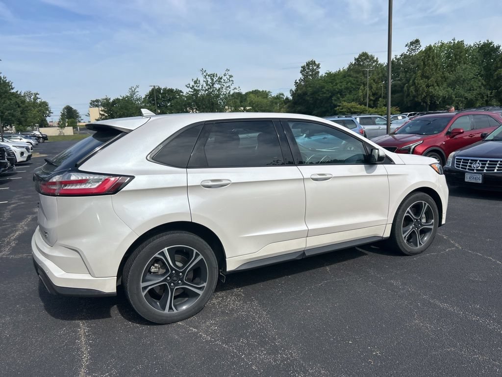 Used 2019 Ford Edge ST AWD/4WD image 3