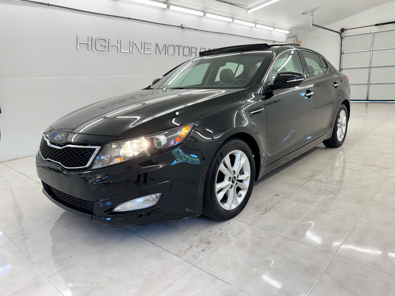 Used 2011 Kia Optima EX w/ Premium Pkg