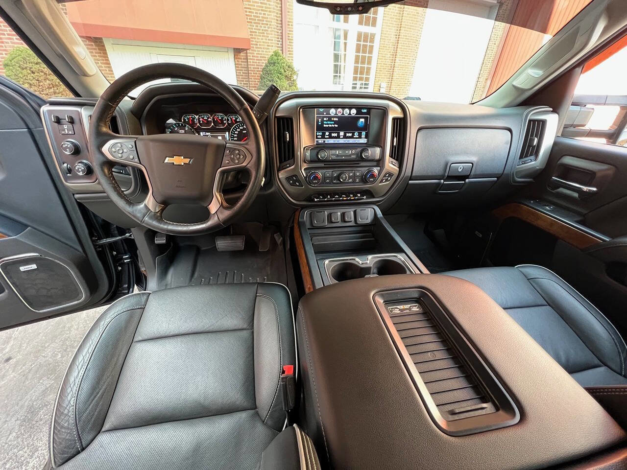 Used 2018 Chevrolet Silverado 2500 High Country w/ Duramax Plus Package image 14