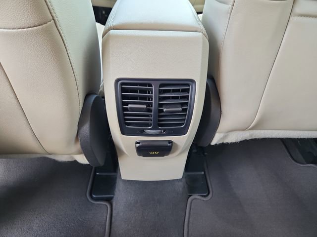 Used 2017 Ford Escape Titanium FWD image 12