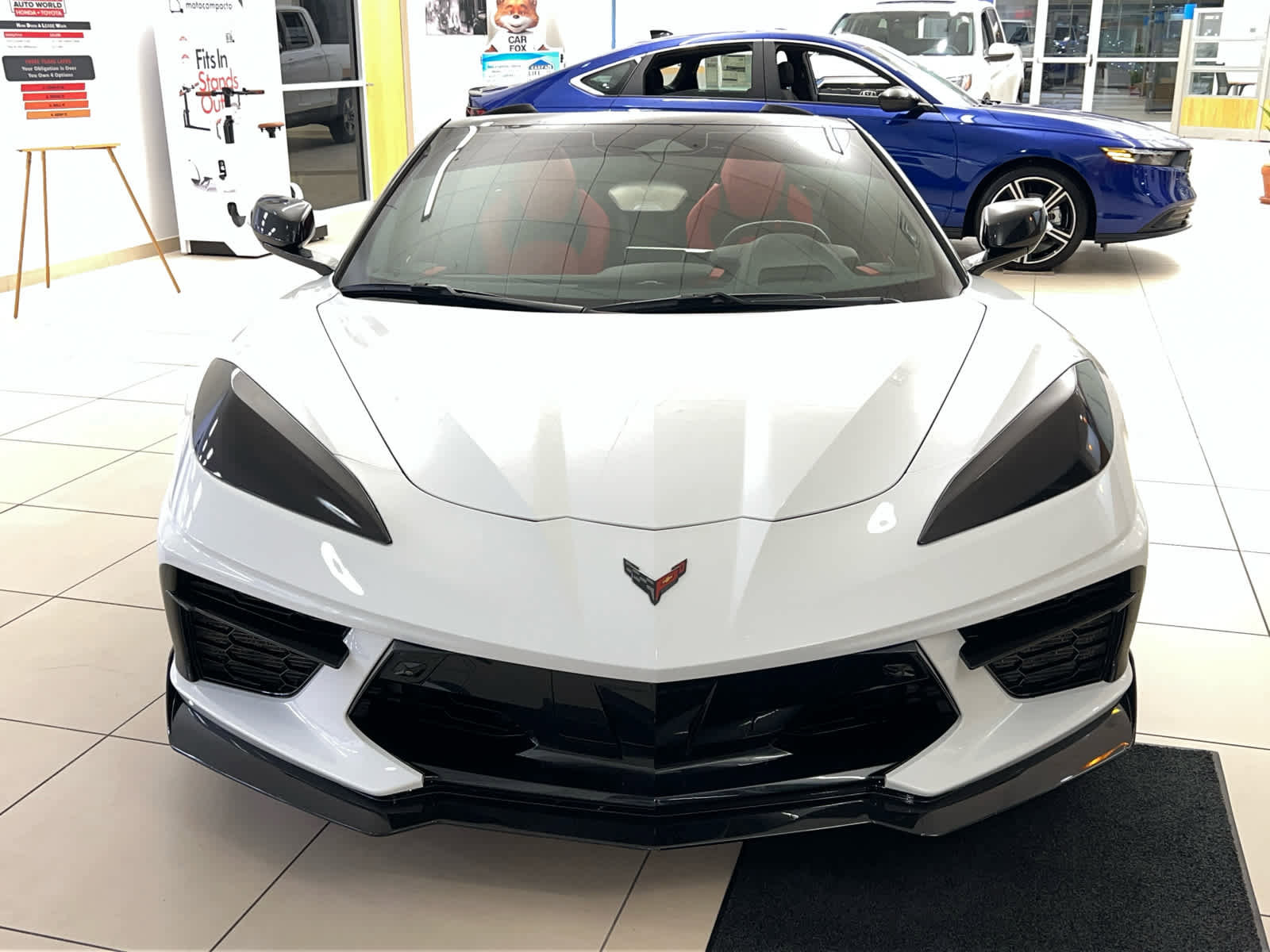 Used 2024 Chevrolet Corvette Stingray Premium Conv w/ Z51 Performance Package image 2