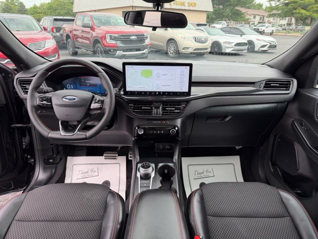 Used 2023 Ford Escape ST-Line Select w/ Tech Pack #2 AWD/4WD image 2