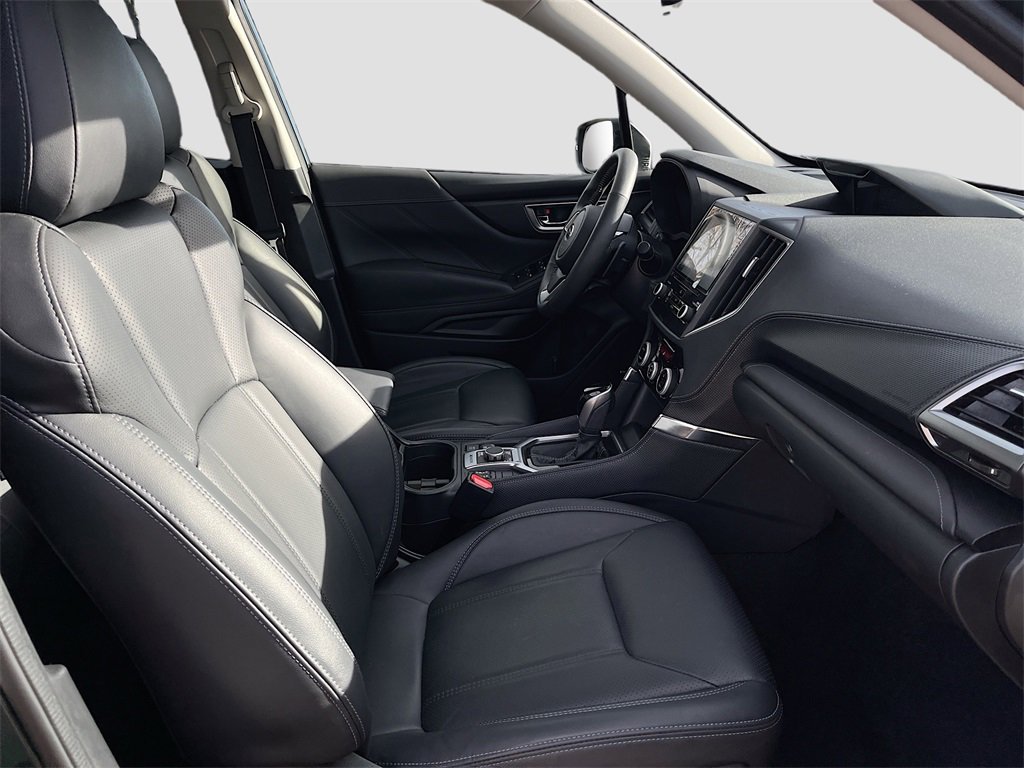 Used 2023 Subaru Forester Touring w/ Popular Package #2 image 29