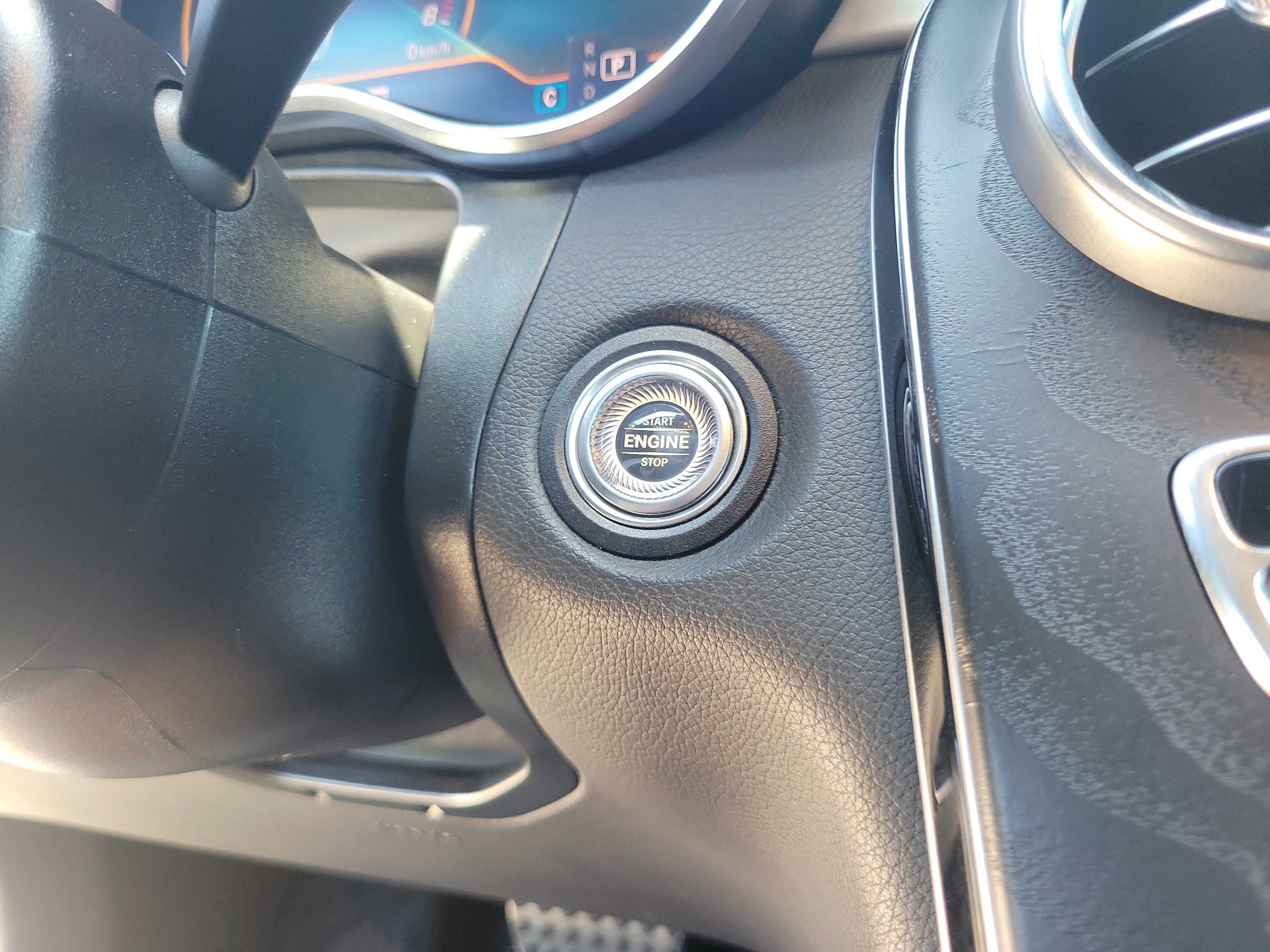 Used 2022 Mercedes-Benz GLC 43 AMG 4MATIC image 25