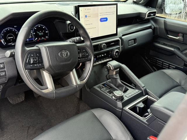 Used 2025 Toyota 4Runner Limited AWD/4WD image 11