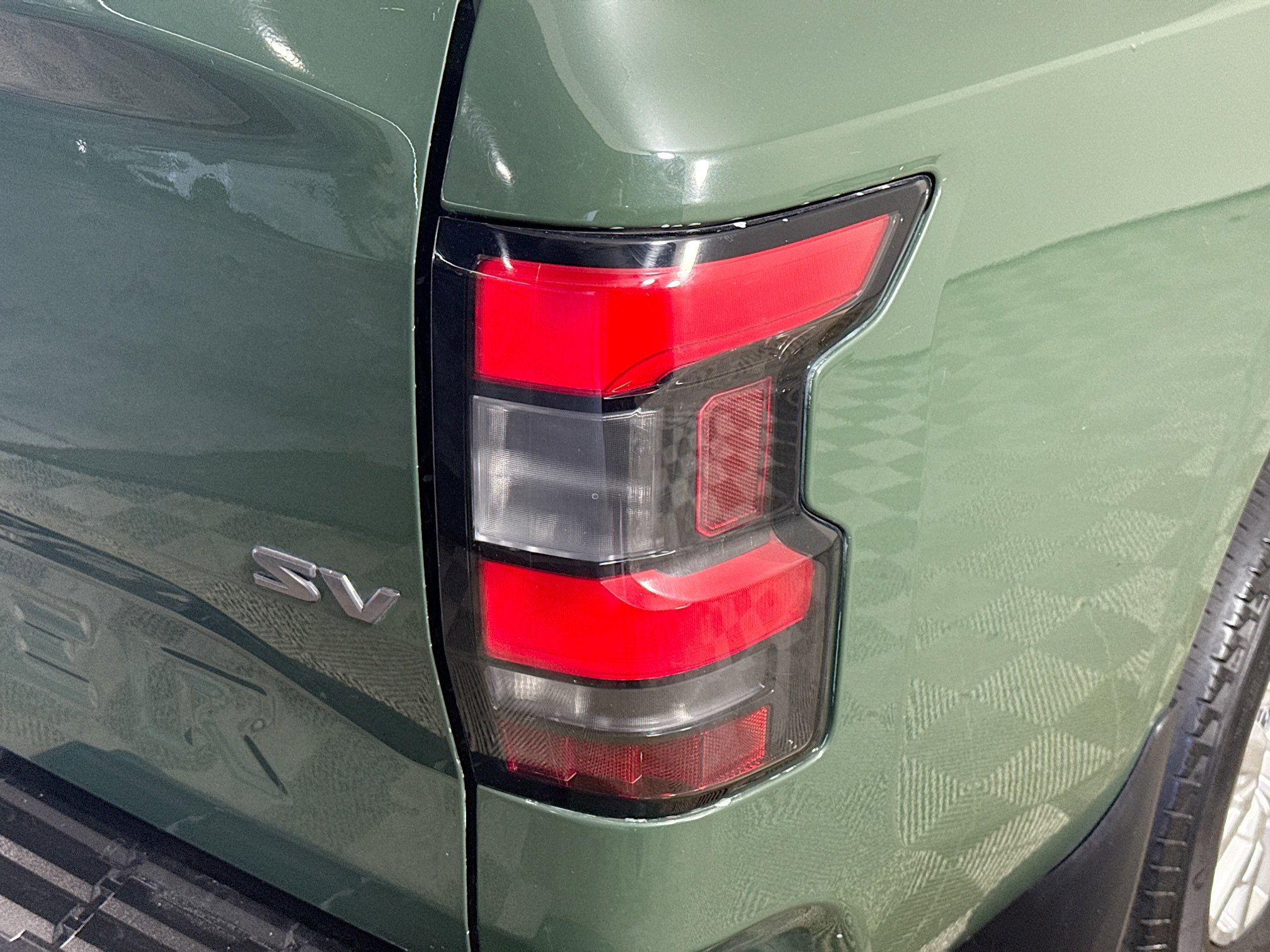 Used 2022 Nissan Frontier SV image 34