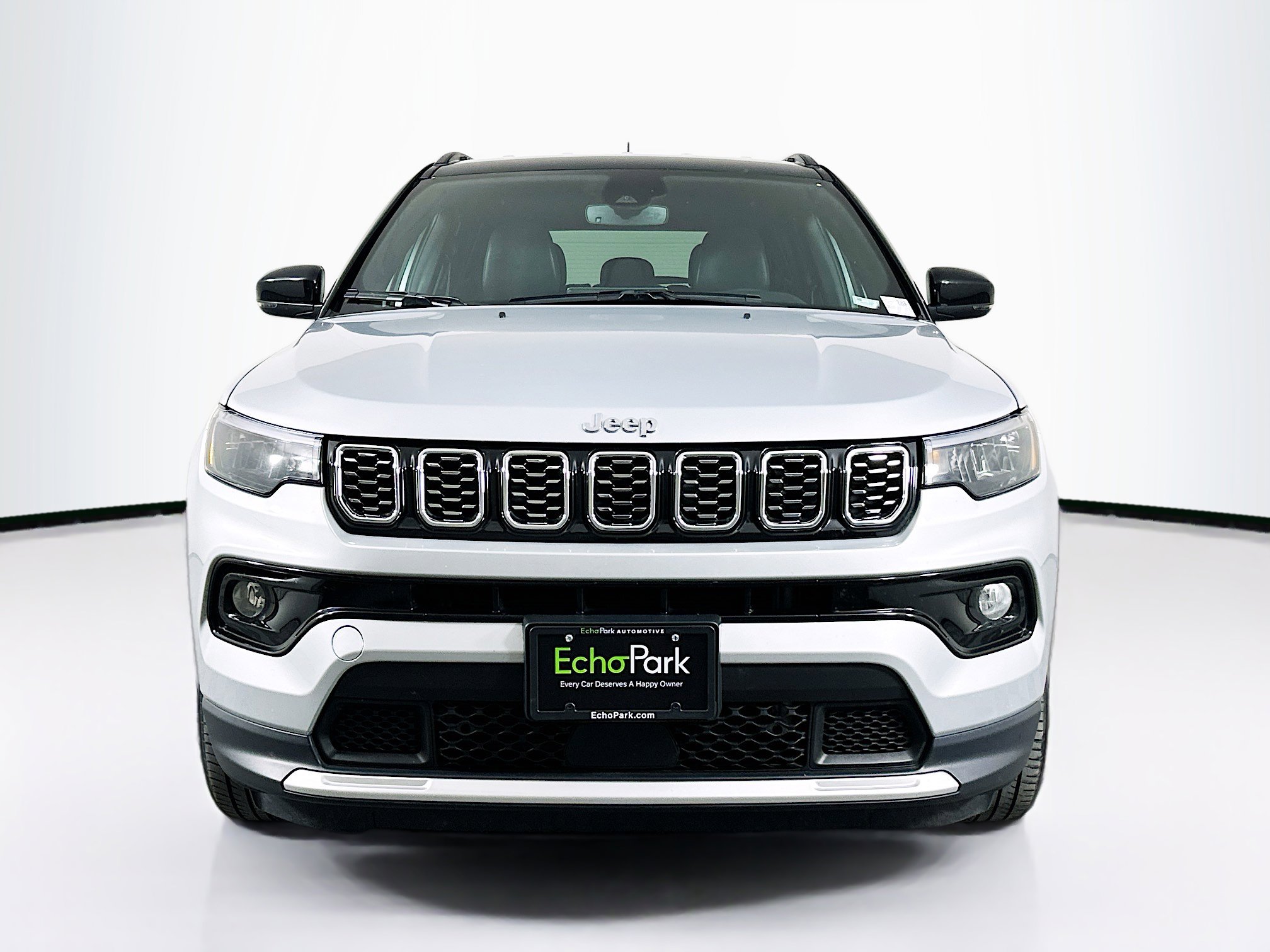 Used 2025 Jeep Compass Limited image 2