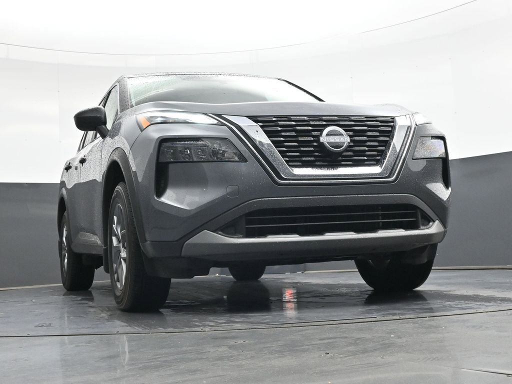 Used 2023 Nissan Rogue S FWD image 46