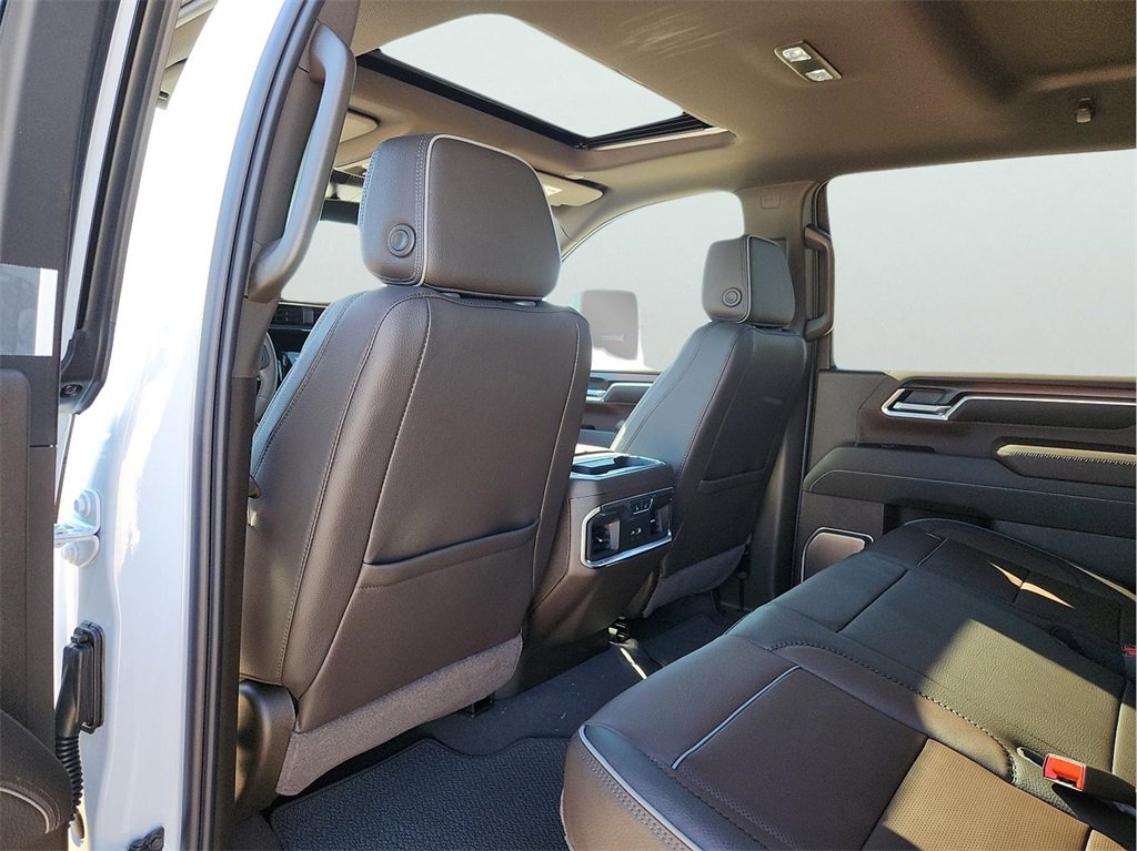 New 2026 GMC Sierra 2500 Denali w/ Denali Reserve Package image 18