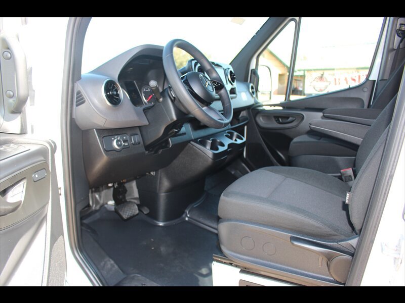 Used 2026 Mercedes-Benz Sprinter 2500 image 28