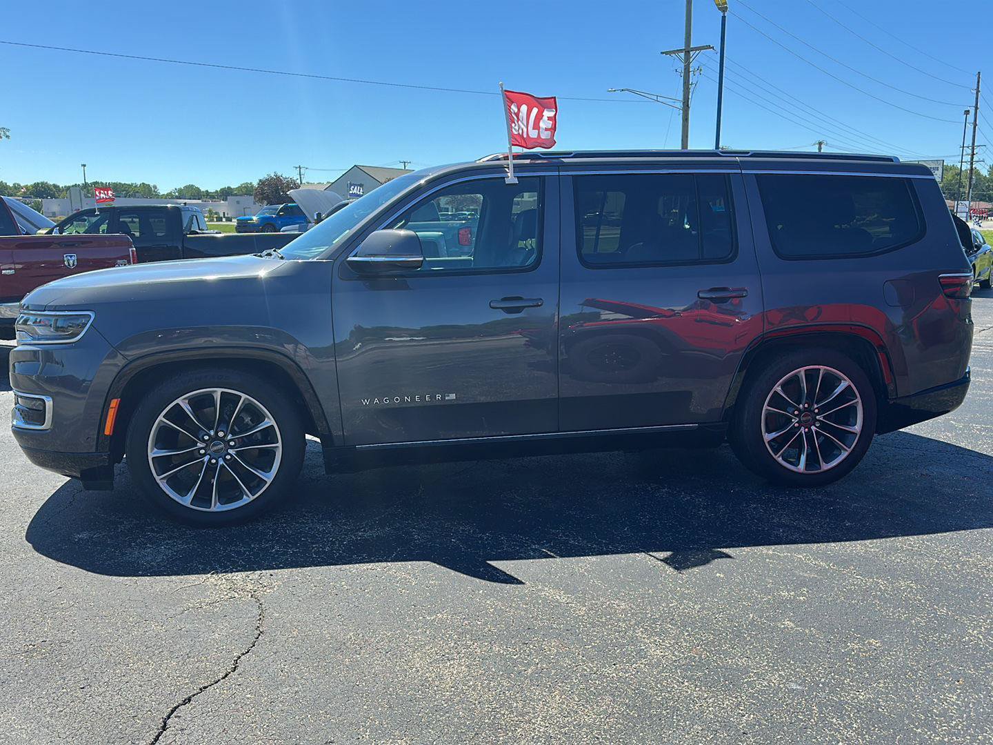 Used 2022 Jeep Wagoneer Series III w/ Premium Group I AWD/4WD image 8