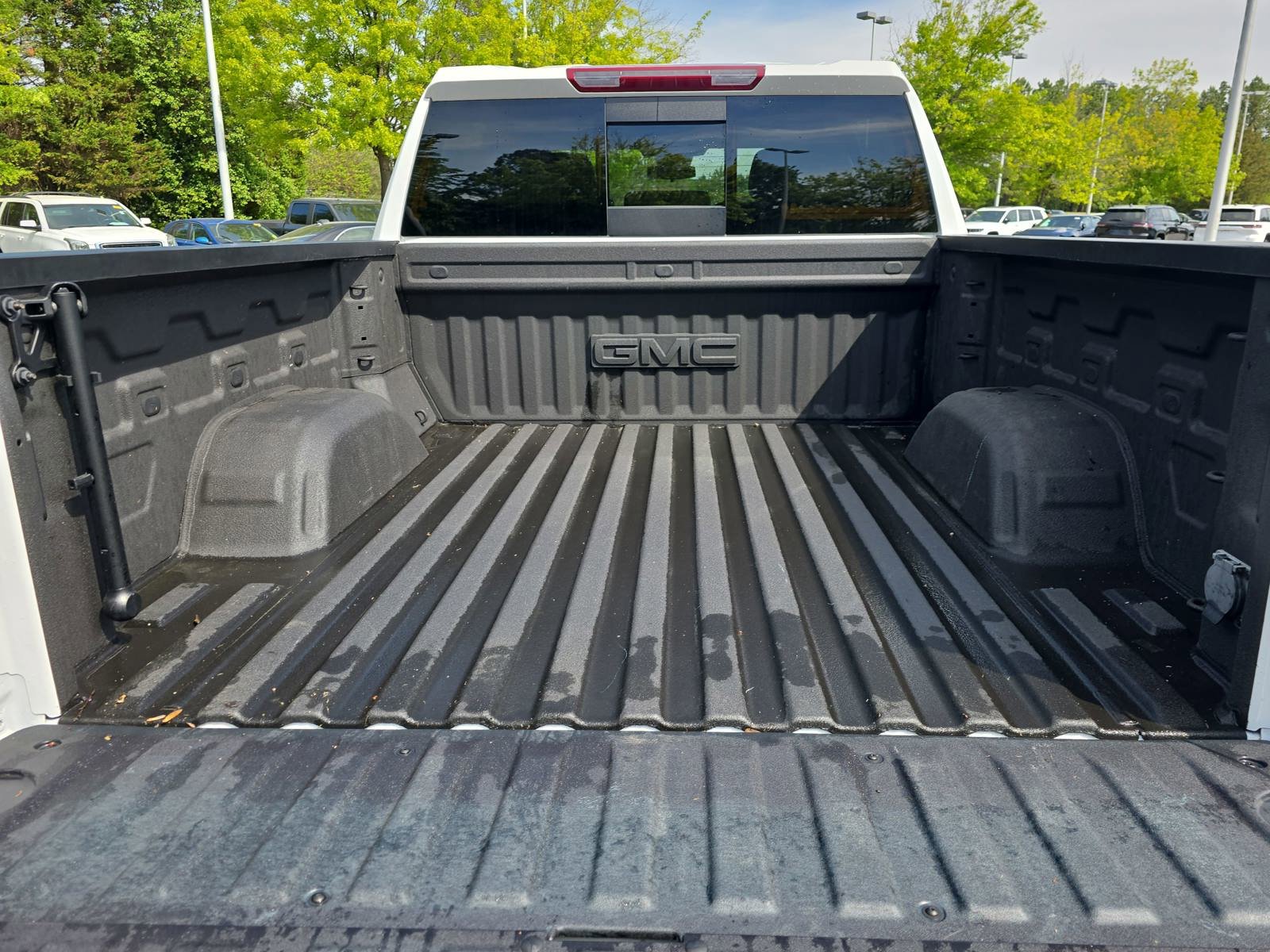 Used 2024 GMC Sierra 1500 Elevation w/ Preferred Package image 14