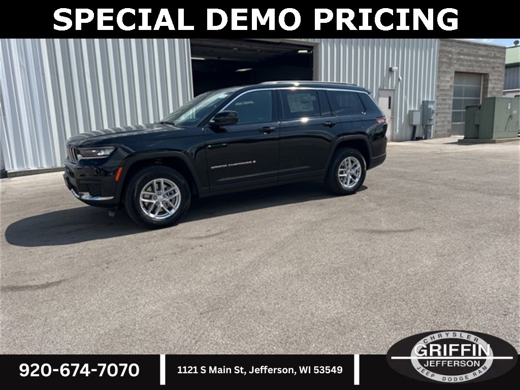 New 2025 Jeep Grand Cherokee L Laredo w/ Luxury Tech Group I