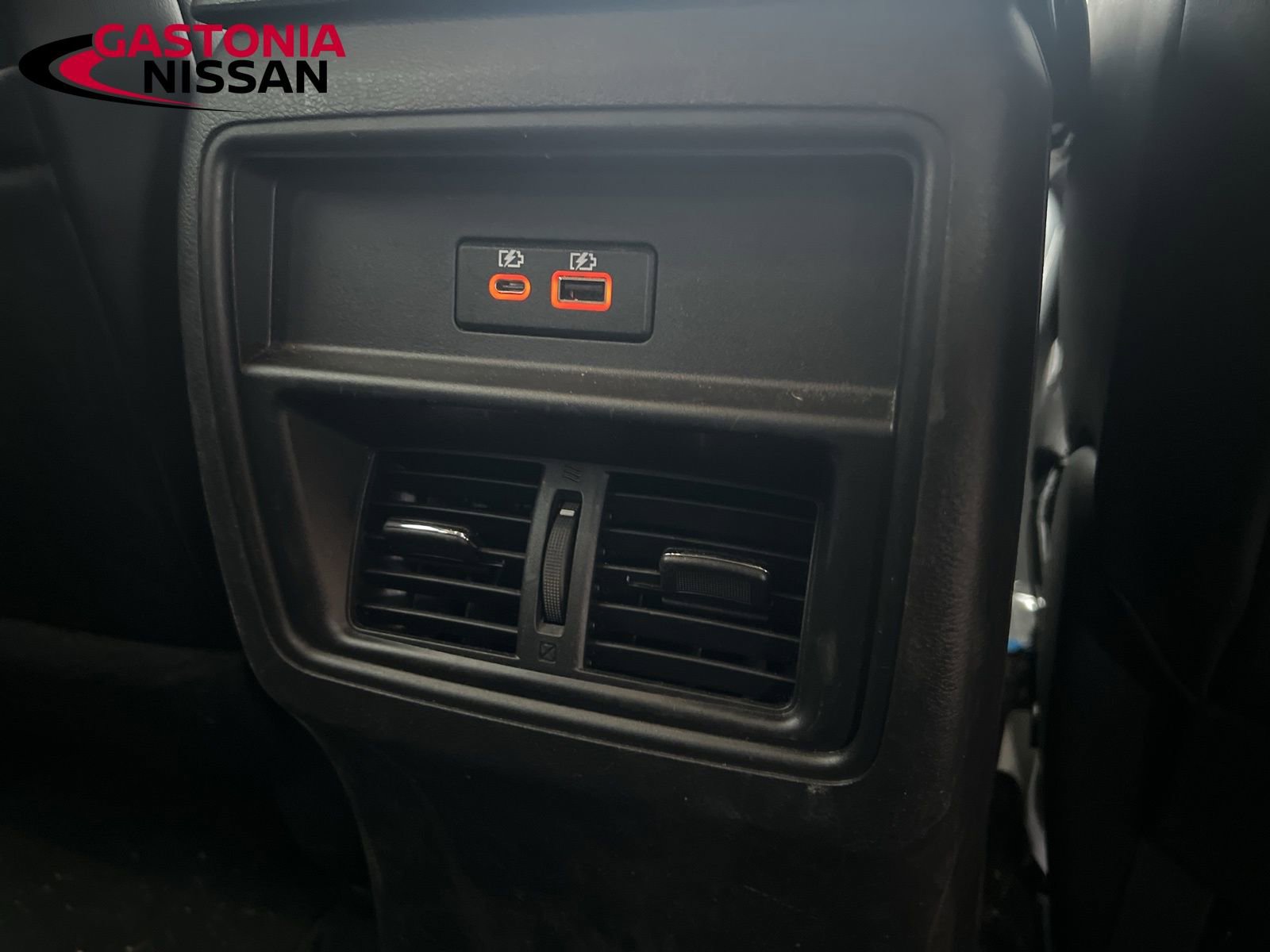 Used 2024 Nissan Murano SV w/ SV Midnight Edition Package image 31