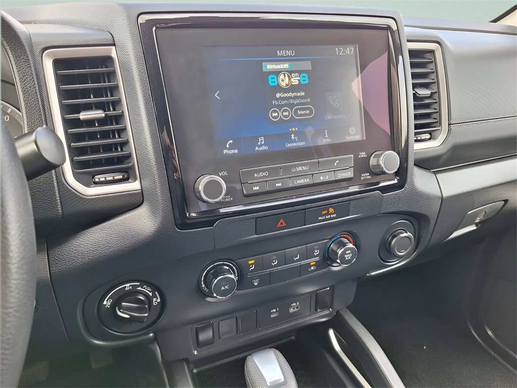 Used 2022 Nissan Frontier SV image 12
