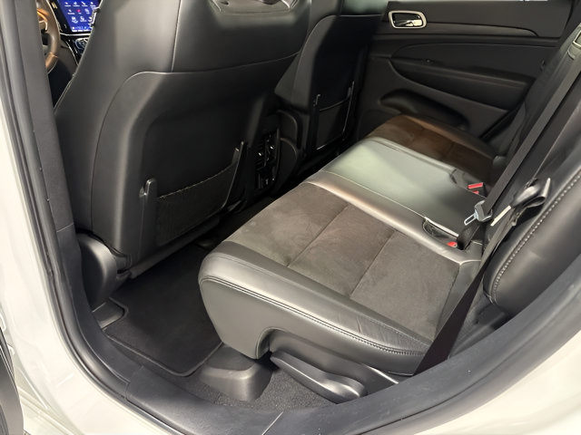 Used 2020 Jeep Grand Cherokee Altitude RWD image 29
