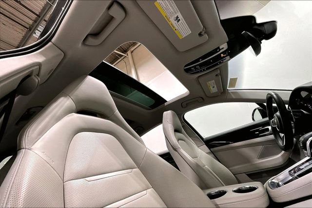 Used 2020 Porsche Panamera 4S image 16
