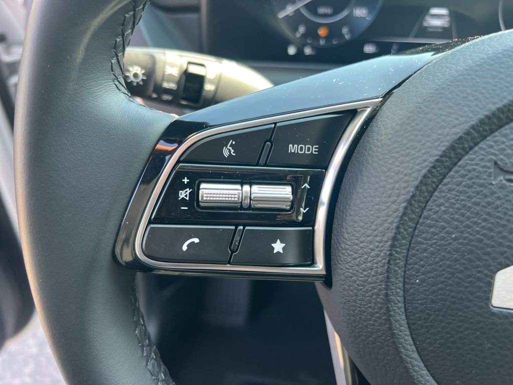 Certified 2024 Kia Seltos EX image 16