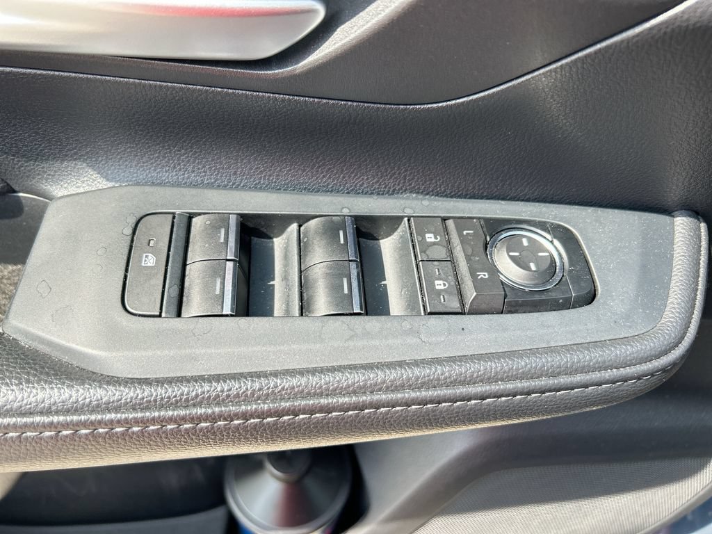 Used 2025 Toyota Grand Highlander FWD image 13