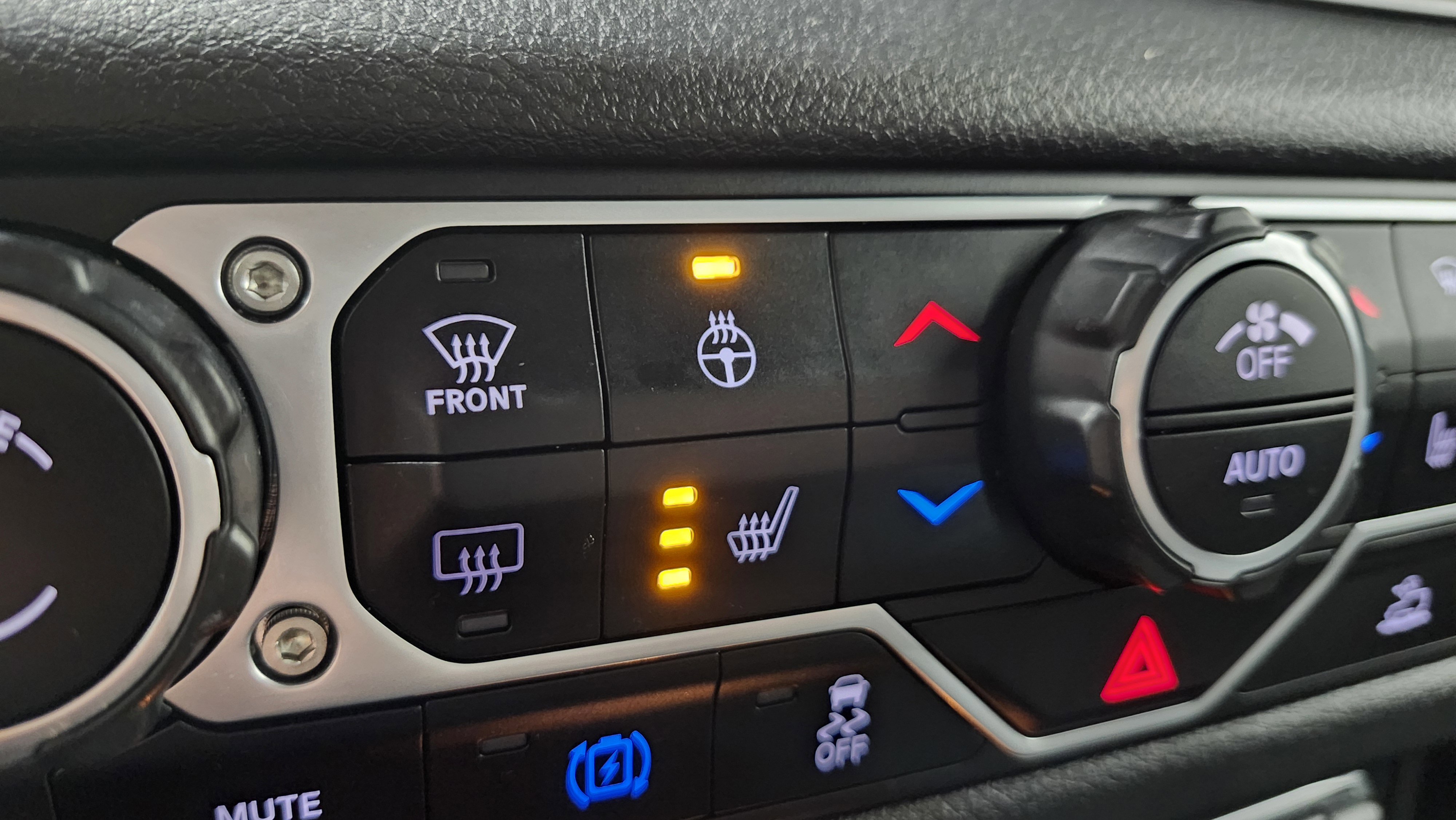 Used 2024 Jeep Wrangler Sport S w/ Convenience Group image 6