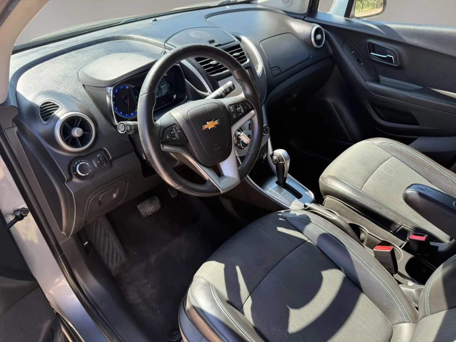Used 2015 Chevrolet Trax LT w/ LT Plus Package FWD image 13