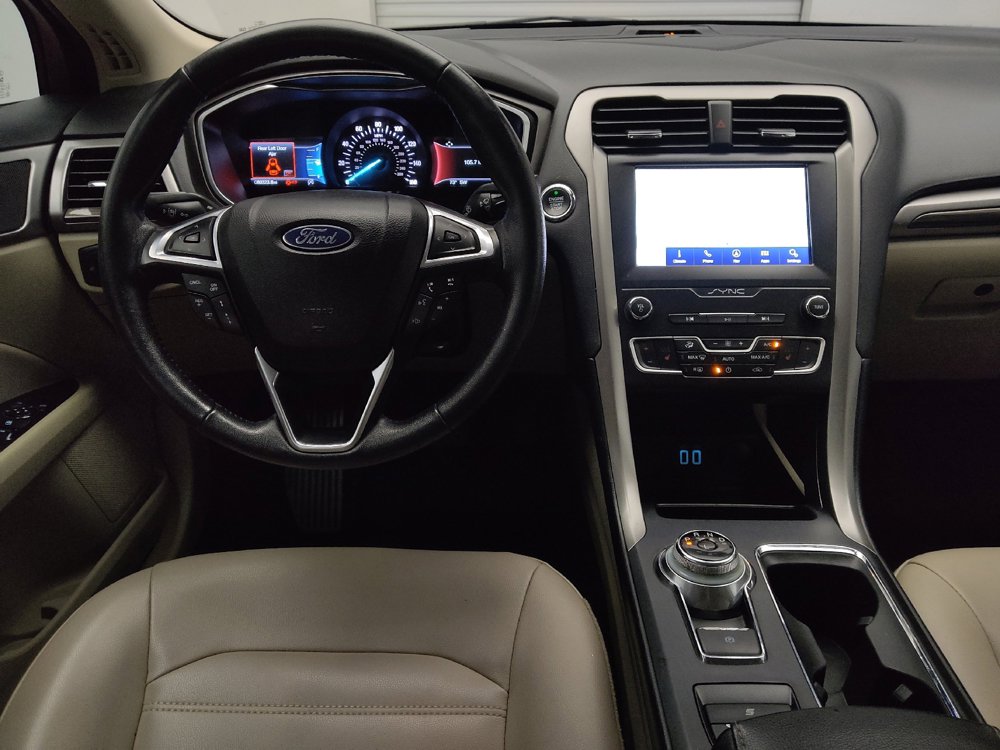 Used 2020 Ford Fusion SEL FWD image 22