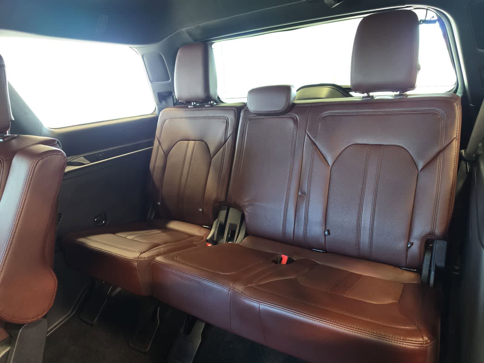 Used 2022 Ford Expedition Limited AWD/4WD image 35