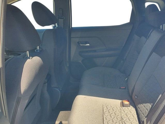 New 2025 Nissan Kicks SV w/ SV Premium Package image 29