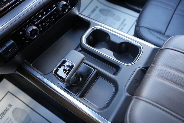 Used 2025 Chevrolet Silverado 1500 High Country w/ Technology Package image 27