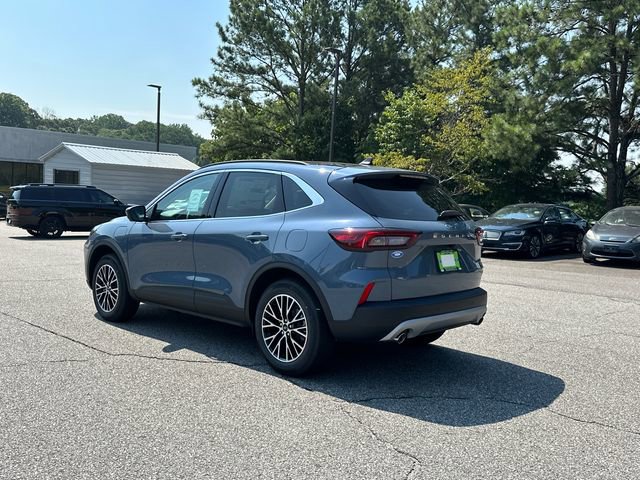 New 2025 Ford Escape SE w/ PHEV Premium Package FWD image 5