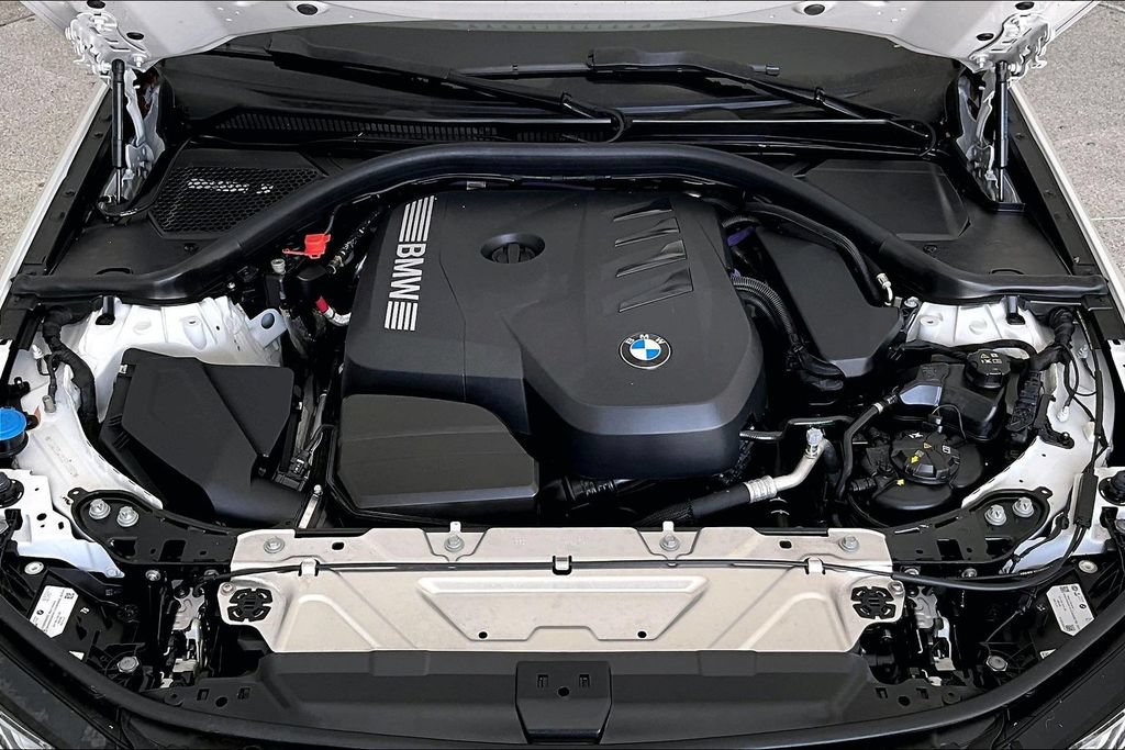 Used 2025 BMW 330i xDrive Sedan w/ Convenience Package AWD/4WD image 12