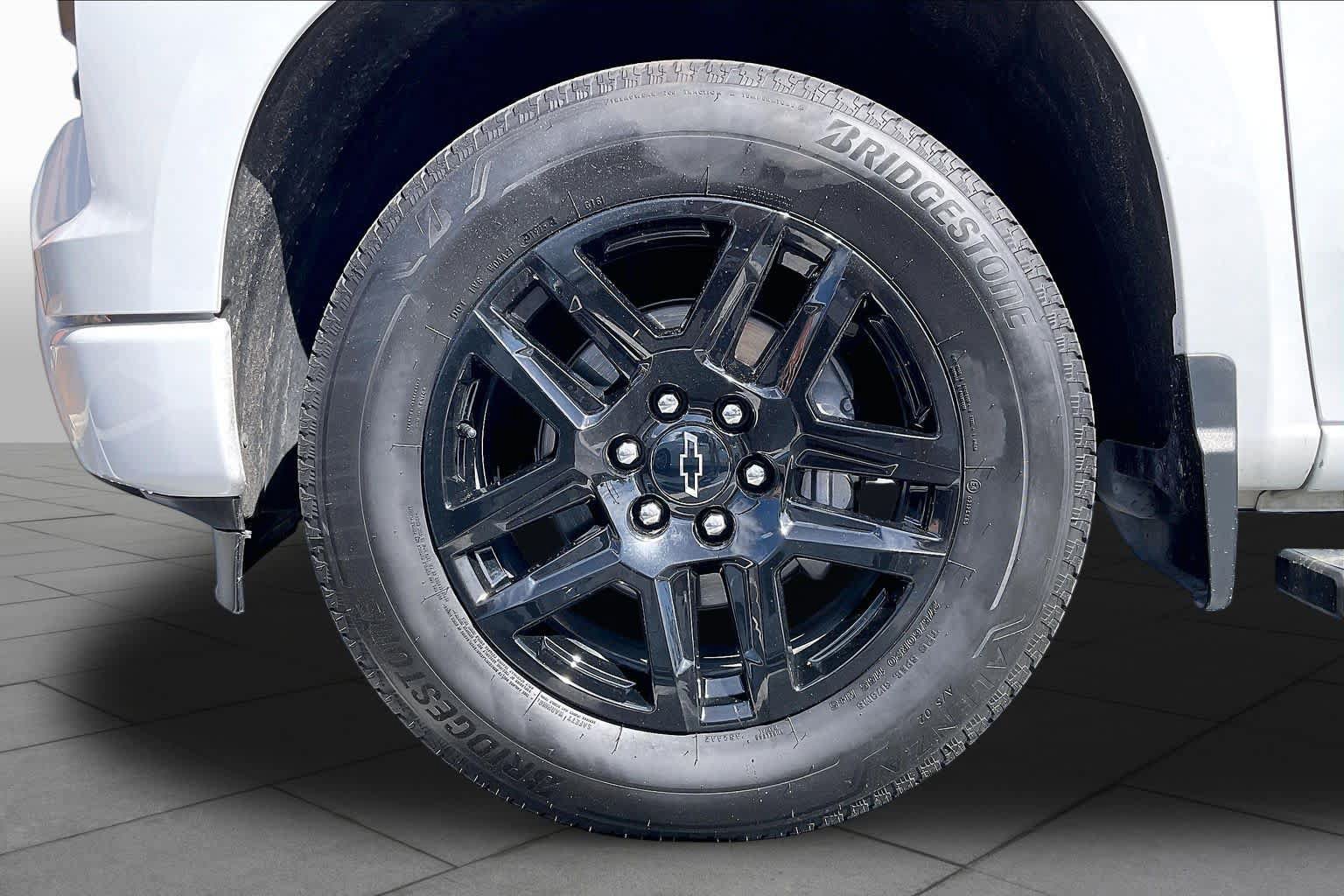 Used 2023 Chevrolet Silverado 1500 Custom RWD image 10