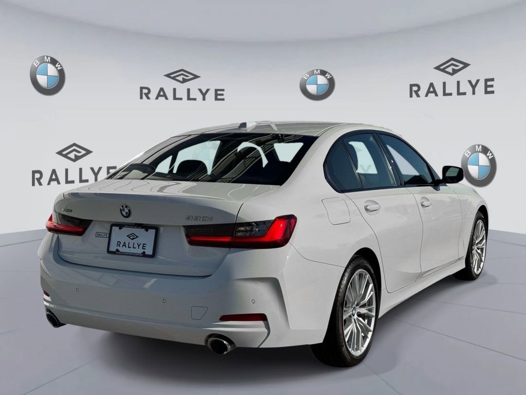 Certified 2023 BMW 330i xDrive Sedan w/ Driving Assistance Package image 4