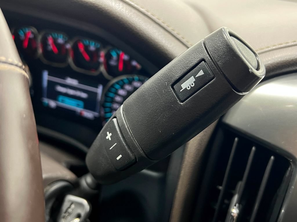 Used 2018 Chevrolet Silverado 1500 LTZ Z71 w/ LTZ Plus Package AWD/4WD image 32