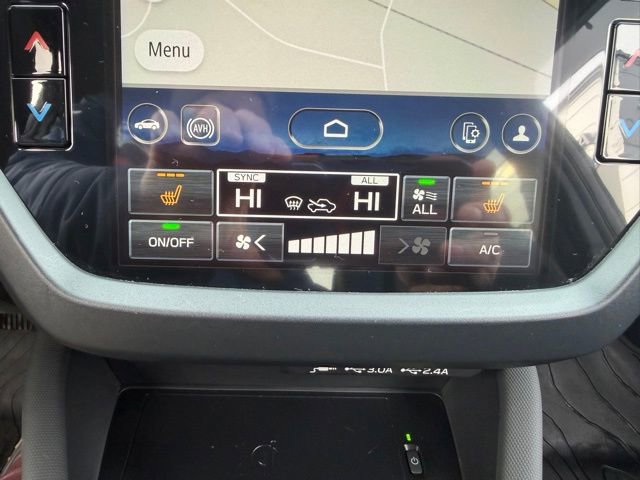 Used 2025 Subaru Forester Premium image 36