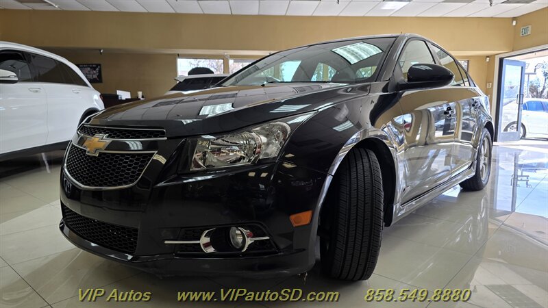 Used 2012 Chevrolet Cruze LT w/ RS Package FWD image 2