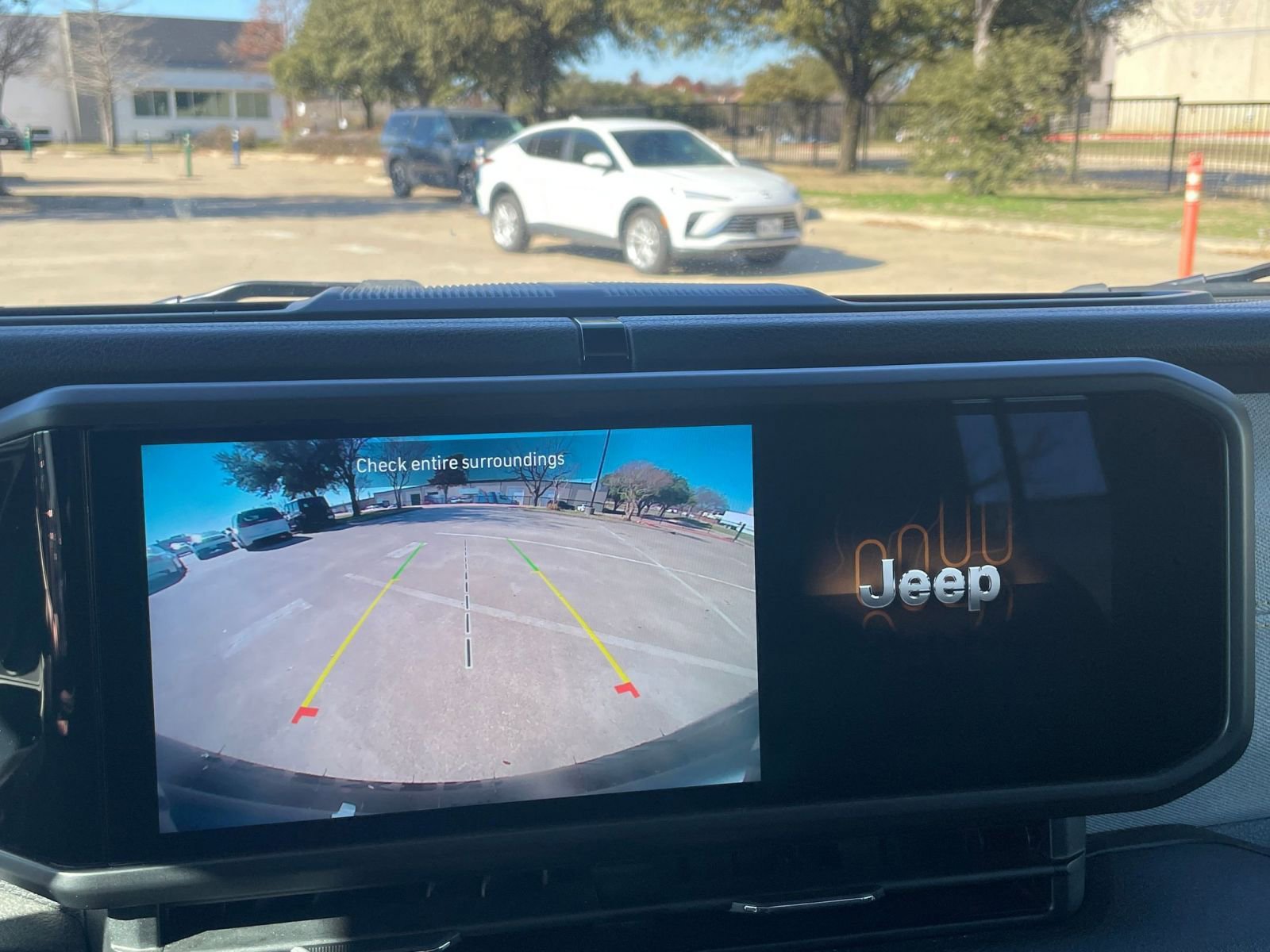 Used 2025 Jeep Wrangler Sport S image 17