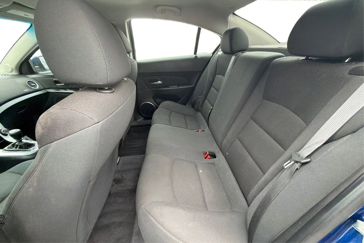 Used 2012 Chevrolet Cruze Eco image 10