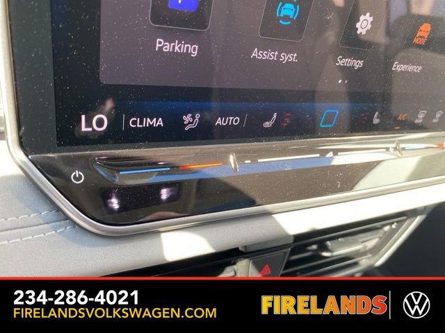New 2025 Volkswagen Tiguan SE image 35