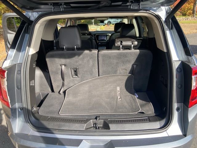 Used 2021 GMC Acadia Denali w/ Denali Ultimate Package image 16