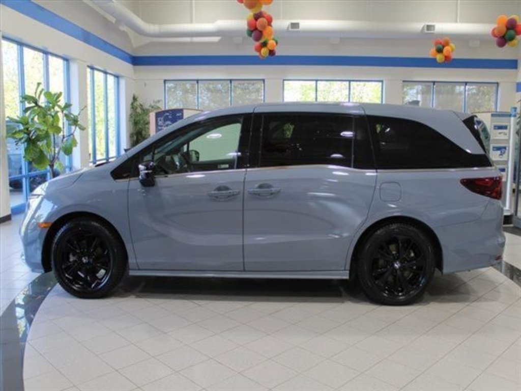 Certified 2023 Honda Odyssey Sport image 8